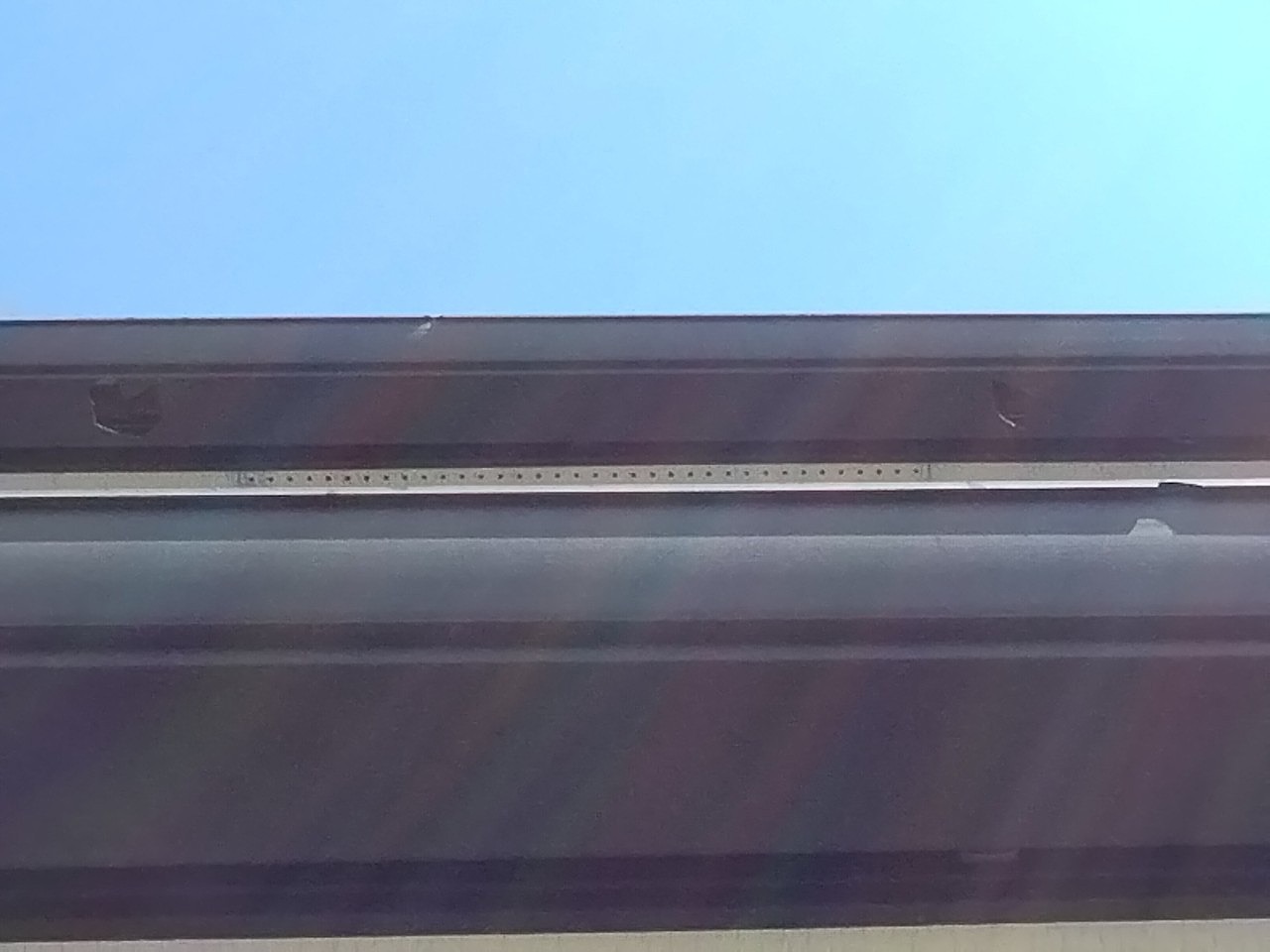 加古郡播磨町　大屋根軒とい　ヒビ